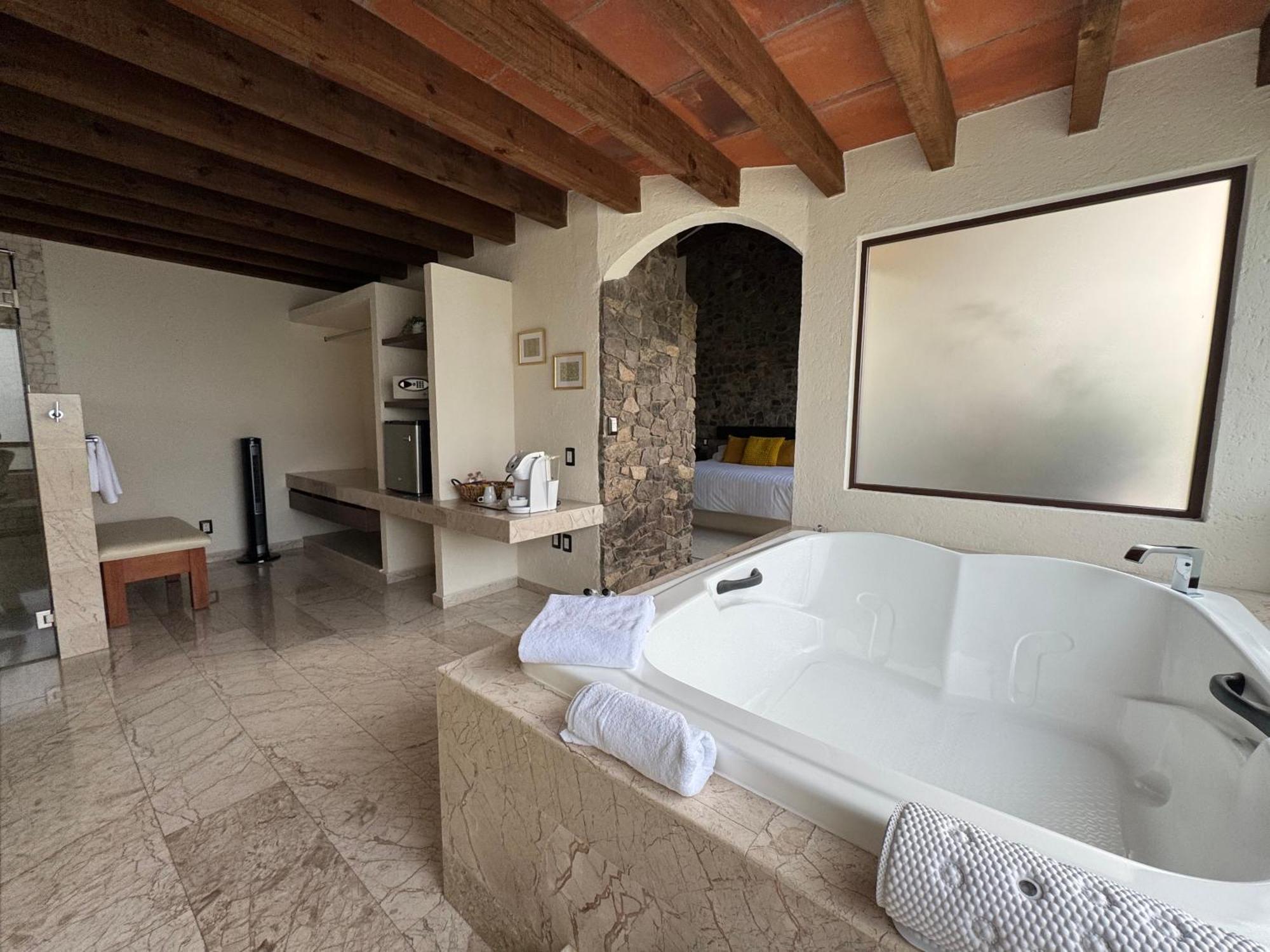 Porta Paradiso Valquirico, Albergo Boutique Santeagueda Eksteriør billede